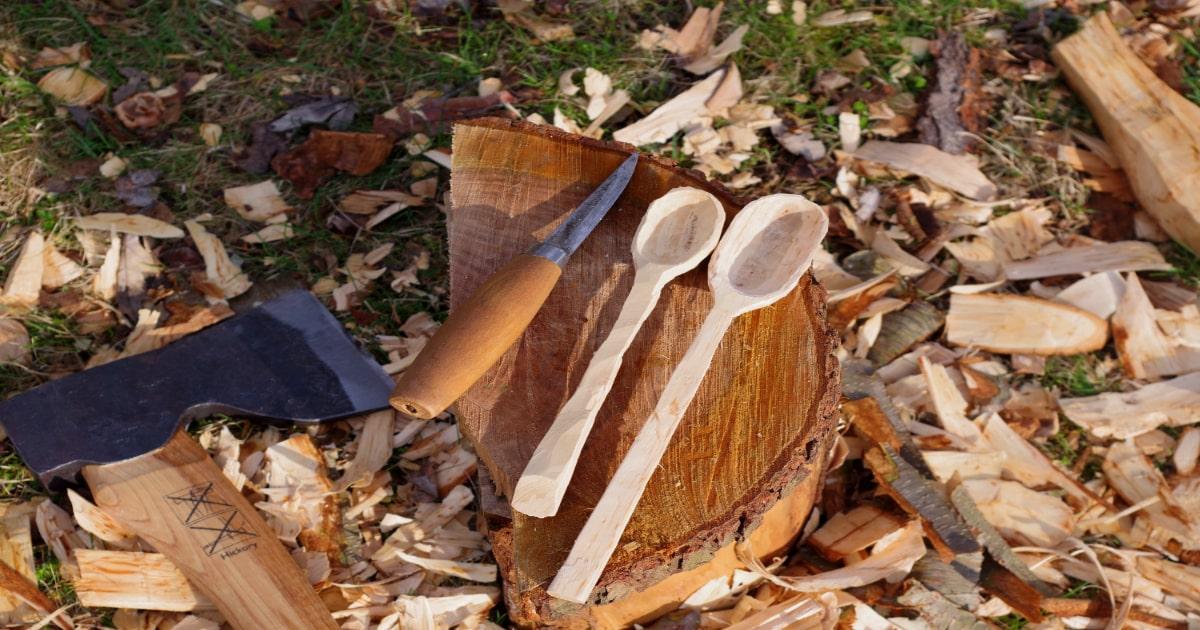 wood carving tools whittling spoon survival skill